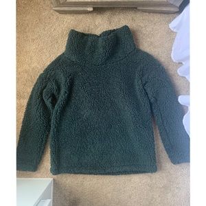 oversized turtleneck sweater